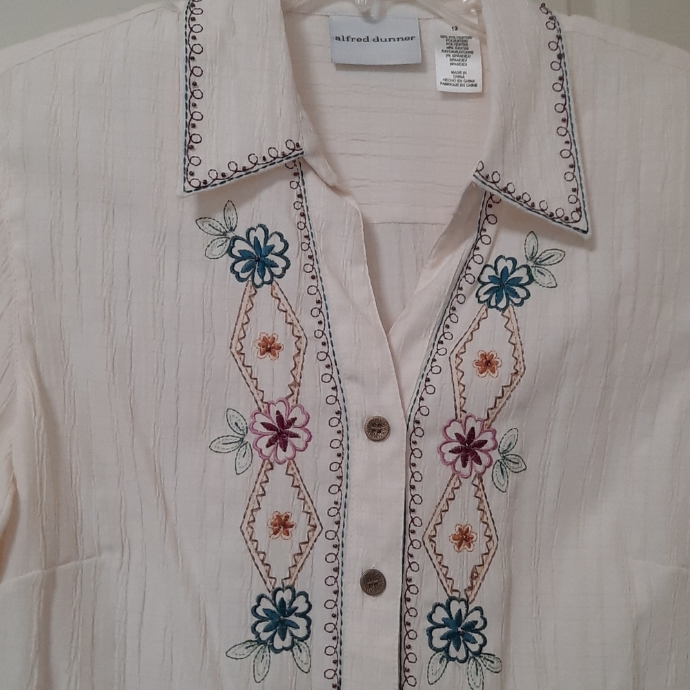 Button Down Cream Blouse With Stitched Detailing - image 2